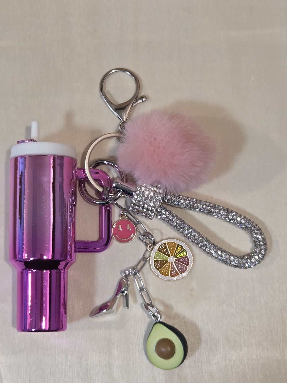 NWT Luxury Metallic Magenta Tumbler Keychain Rhinestone Wristlet Bag Charm
